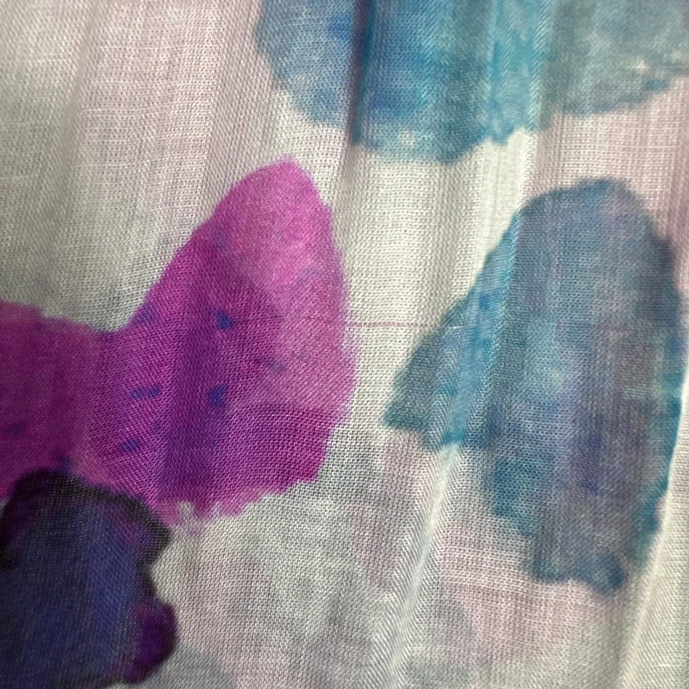 Emporio Armani vintage Floral Watercolor Scarf‎ Purple Blue White Logo Print